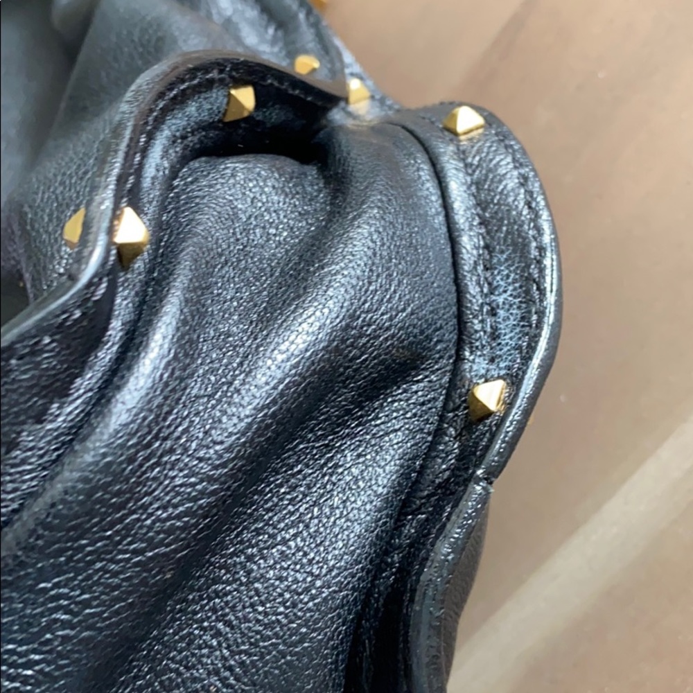 Marc Jacobs black leather crossbody w/studs - Picture 7 of 14